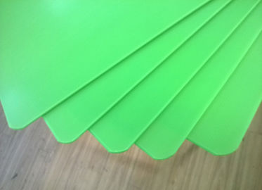 Fogli di plastica divisibili personalizzabili con proprietà idrorepellenti per soluzioni di stoccaggio organizzate