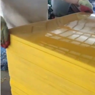 Fogli di polipropilene solido per il trasporto sicuro e affidabile di bottiglie e lattine su pallet